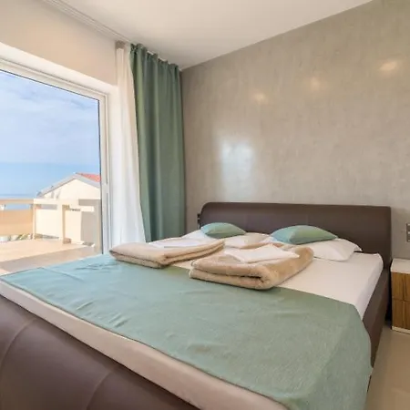 Riviera Apartman Vir