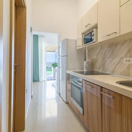 Riviera Apartman *