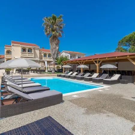 Riviera Apartman